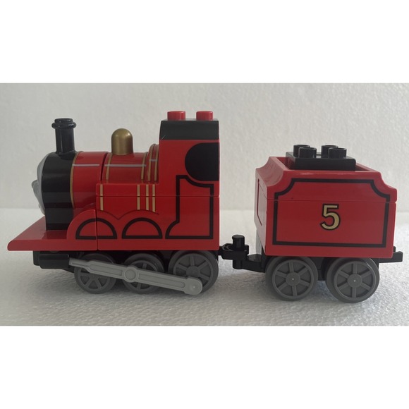 LEGO Duplo 2005 Thomas and Friends:‎ James At Knapford Station Set 5552 - Picture 2 of 16